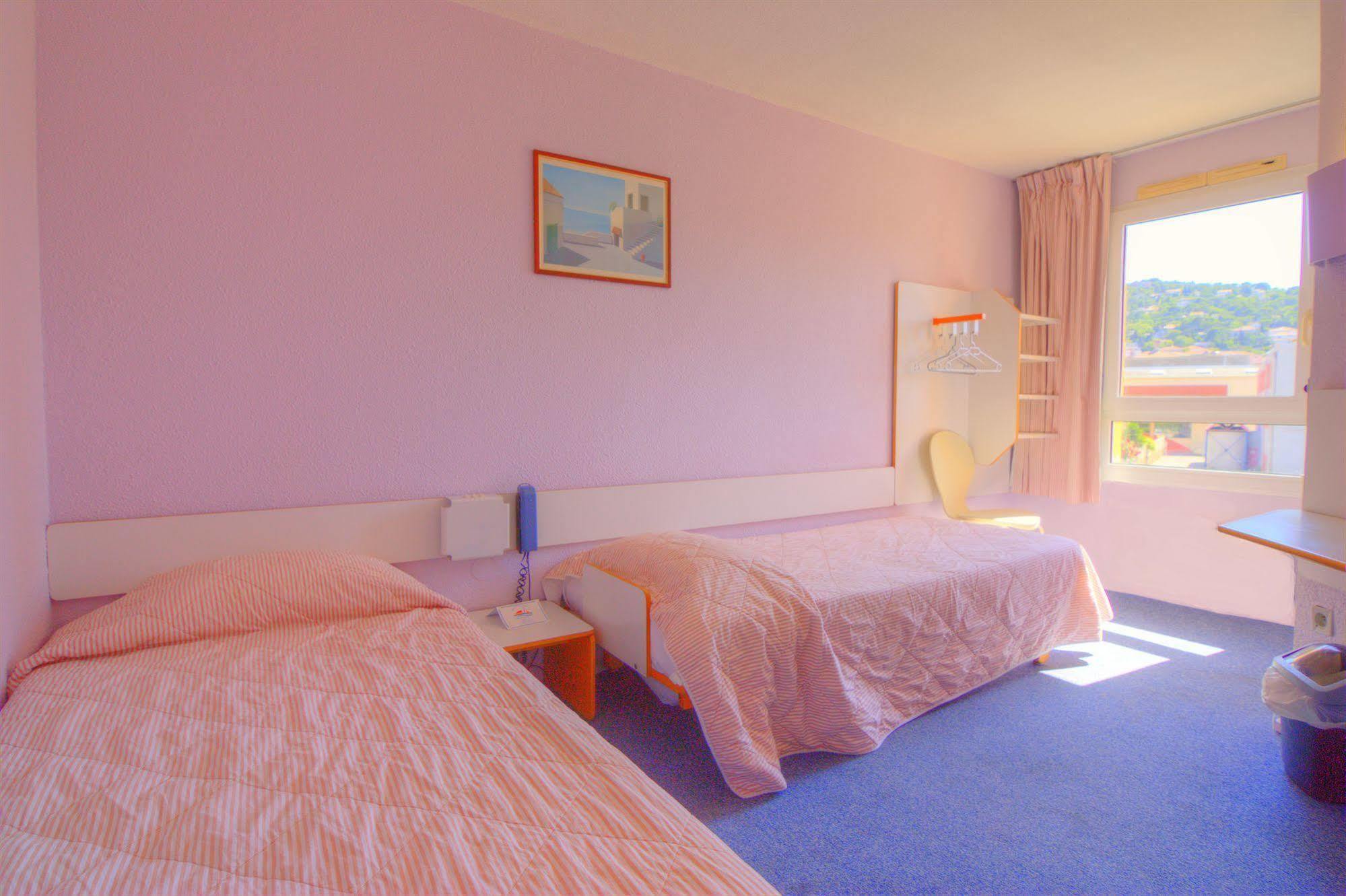 B&B Hotel Sete Centre Gare Екстер'єр фото